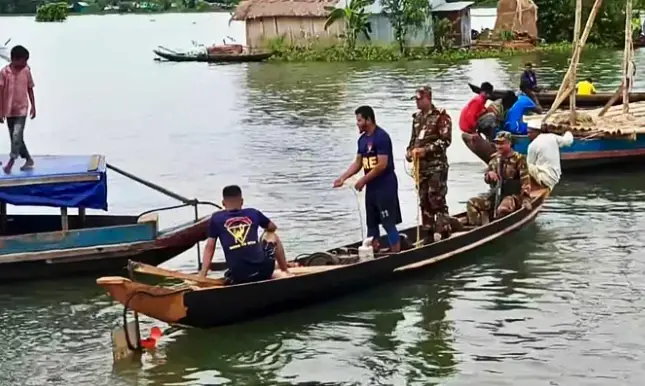 রাঙামাটির হ্রদে দুই নৌকাডুবি: ৩ জনের মৃত্যু, নিখোঁজ ২