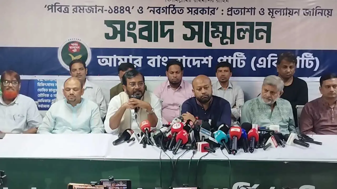 নিষিদ্ধ আওয়ামী লীগ কীভাবে বিভিন্ন এলাকায় কার্যালয় খোলার সাহস পায়? মজিবুর রহমান মঞ্জু