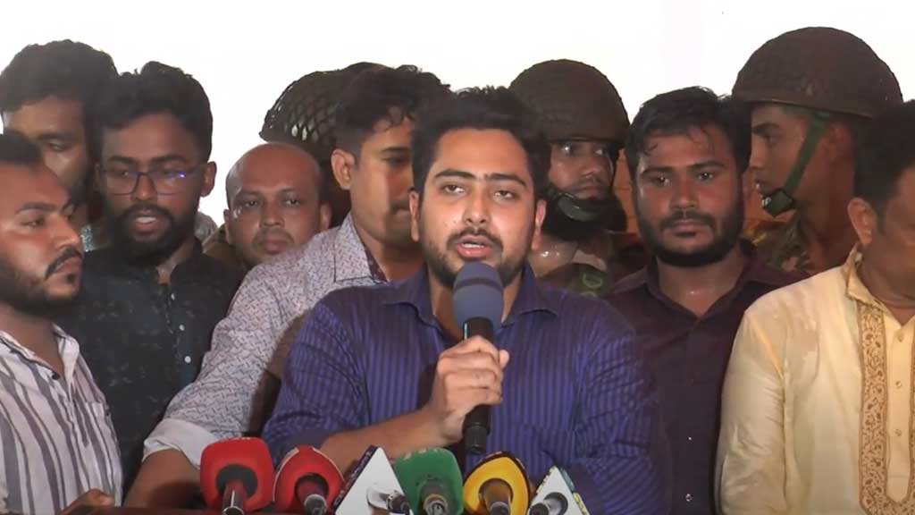 ‘পুরোনো বন্দোবস্ত টিকিয়ে রাখার ষড়যন্ত্র চলছে’-নাহিদ ইসলাম