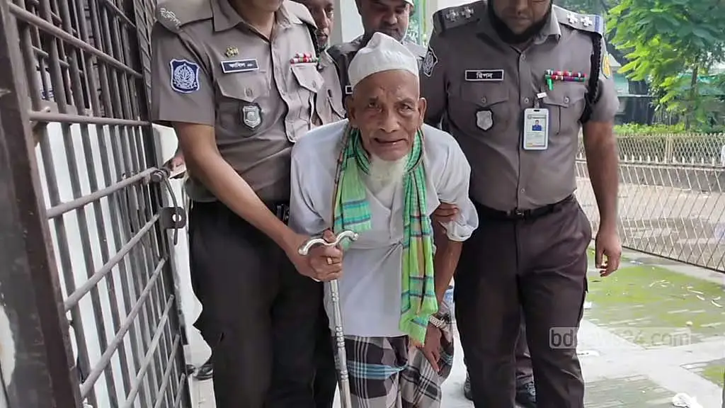 ১০৪ বছর বয়সে কারাগারে নুর মোহাম্মদ, দুই যুগ আগের হত্যা মামলায় সাজা