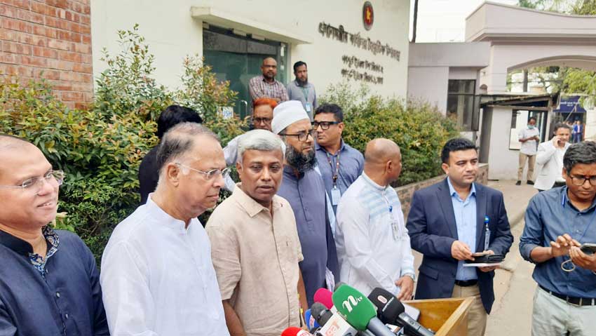 দেশে তেলের পর্যাপ্ত মজুত, আতঙ্কিত হওয়ার কিছু নেই :জ্বালানি মন্ত্রী