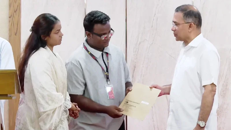 গুম-খুন ও জুলাই গণঅভ্যুত্থানে নিহতদের পরিবারের ৭৪ সদস্যকে চাকরি দিলেন প্রধানমন্ত্রী