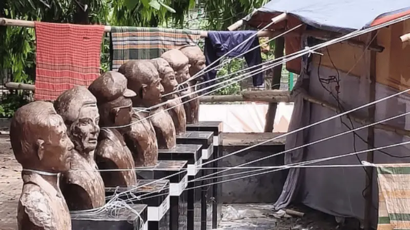 টাঙ্গাইলে বীরশ্রেষ্ঠ ভাস্কর্য ঘিরে বিতর্ক: মেলা প্যান্ডেলের দড়ি বাঁধার ঘটনায় তীব্র প্রতিক্রিয়া