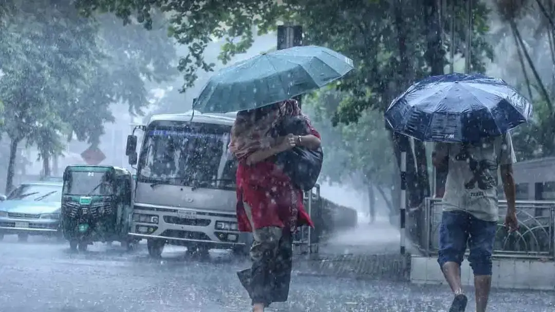 আগামী ৪৮ ঘণ্টায় বৃষ্টি-বজ্রবৃষ্টির আভাস
