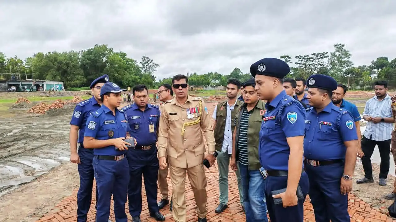প্রধানমন্ত্রীর সফর ঘিরে বাবুনগর মাদ্রাসায় কঠোর নিরাপত্তা