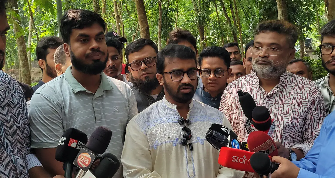 অসংখ্য ডিসেম্বর আসবে যাবে শেখ হাসিনা বাংলাদেশে ফিরবেন না: রাশেদ খাঁন