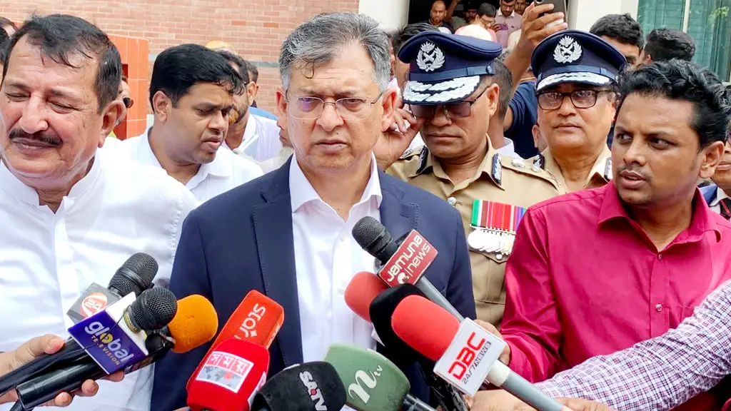 “কিসের হাসিনা? কোথায় বক্তব্য দিয়েছে? তার চেহারা কি দেখা গেছে?-স্বরাষ্ট্রমন্ত্রী