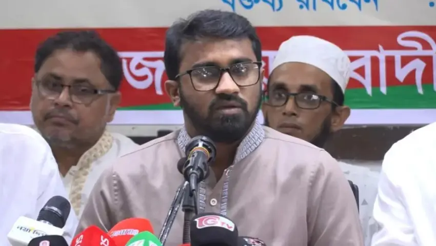 ছাত্রদল রাজপথে না থাকলে জামায়াত-শিবিরকে আবার ‘গুপ্ত’ বানাবে ছাত্রলীগ: রাশেদ খাঁন