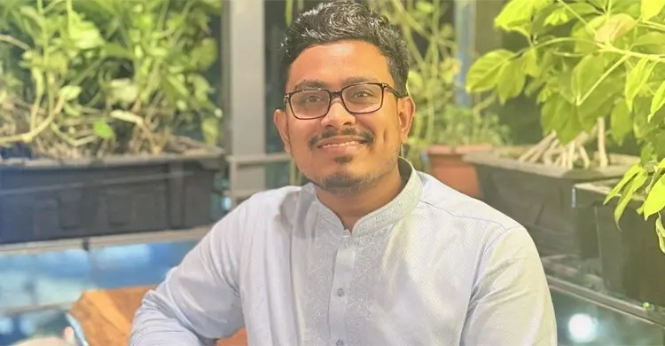 ডাক্তার পাত্রীকে বিয়ে করছেন ডাকসু ভিপি সাদিক কায়েম