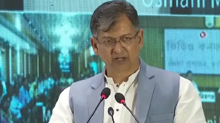 ‘৩১ দফা দেয় বিএনপি, ৩২ দফা পর্যন্ত পূরণ করে’: স্বরাষ্ট্রমন্ত্রী