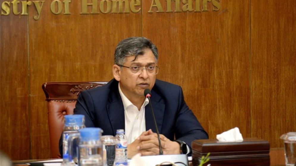 ২০০৬ সালে নিয়োগ বাতিল হওয়া এসআই চাকরি ফেরত পাবেন: স্বরাষ্ট্রমন্ত্রী