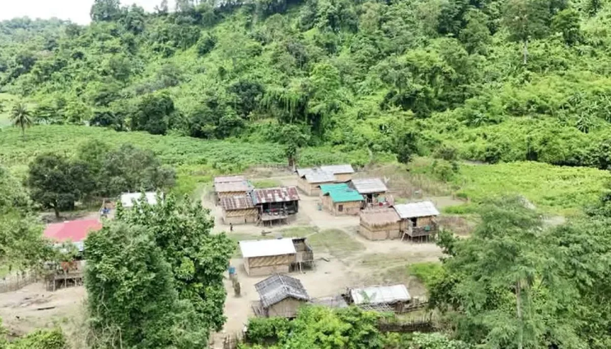 প্রধানমন্ত্রীর উদ্যোগে পাহাড়ে আবারও ভেঙে পড়া পাহাড়ি স্কুলে ফের বেজে উঠবে ঘণ্টা