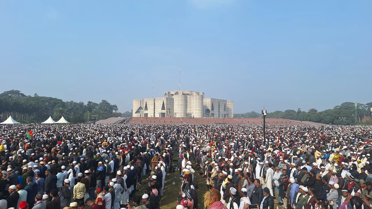 লাখো মানুষের দোয়ায় শেষ বিদায়, সম্পন্ন খালেদা জিয়ার জানাজা