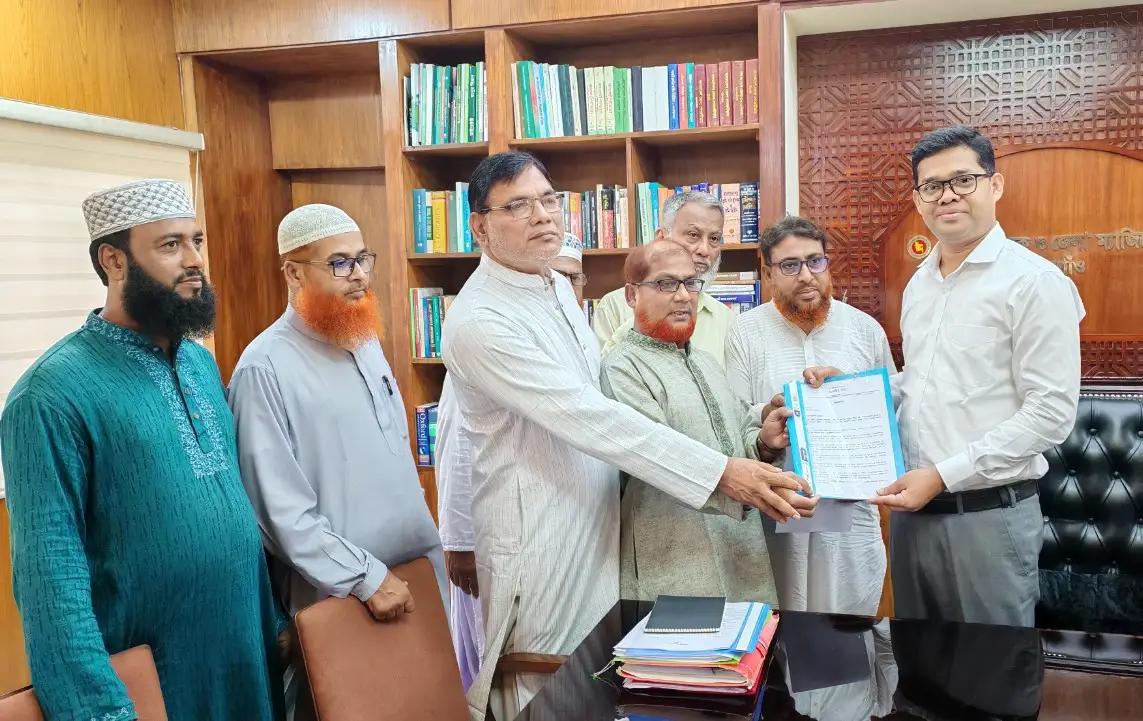 চট্টগ্রামে ১১ দলীয় ঐক্যের অবস্থান, প্রধানমন্ত্রীর কাছে স্মারকলিপি