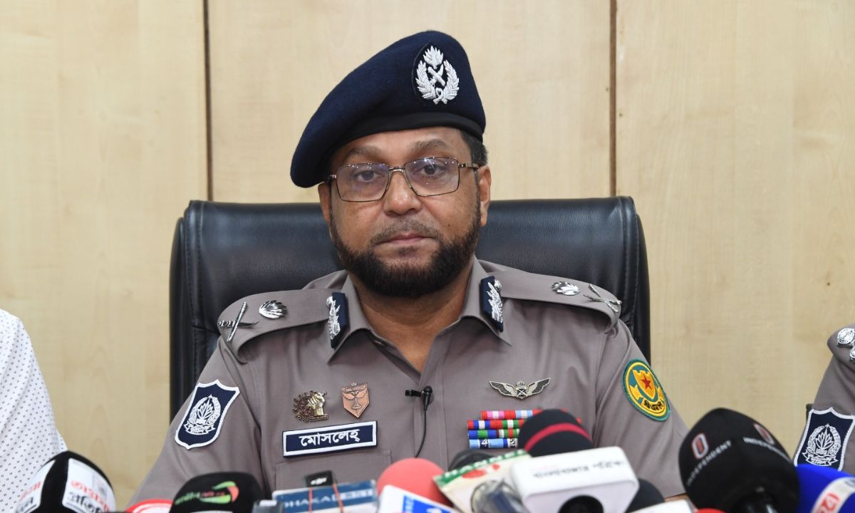 পল্লবীতে উচ্ছেদ অভিযানে হামলা: সরকারি জমি পুনরুদ্ধারে চ্যালেঞ্জের মুখে প্রশাসন