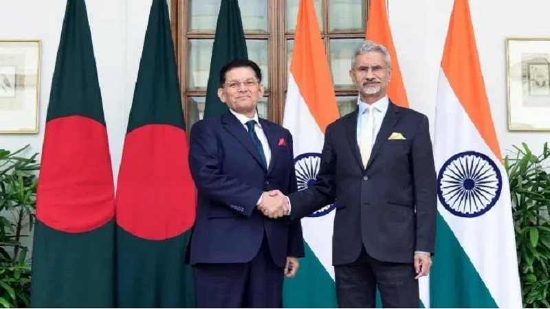 বাংলাদেশিদের জন্য সহজ হচ্ছে ভারতীয় ভিসা, জোর পাচ্ছে দ্বিপাক্ষিক সম্পর্ক